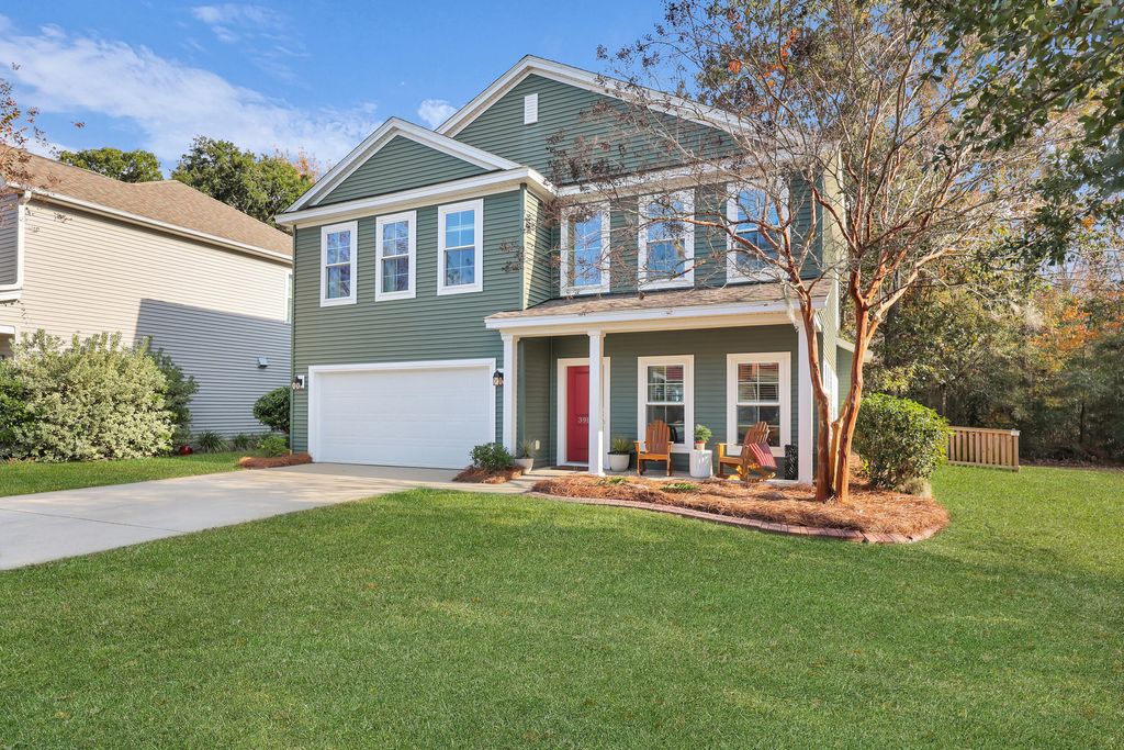 Photo of 3912 Hanoverian Drive, Mount Pleasant, SC 29429 (MLS # 25031025)