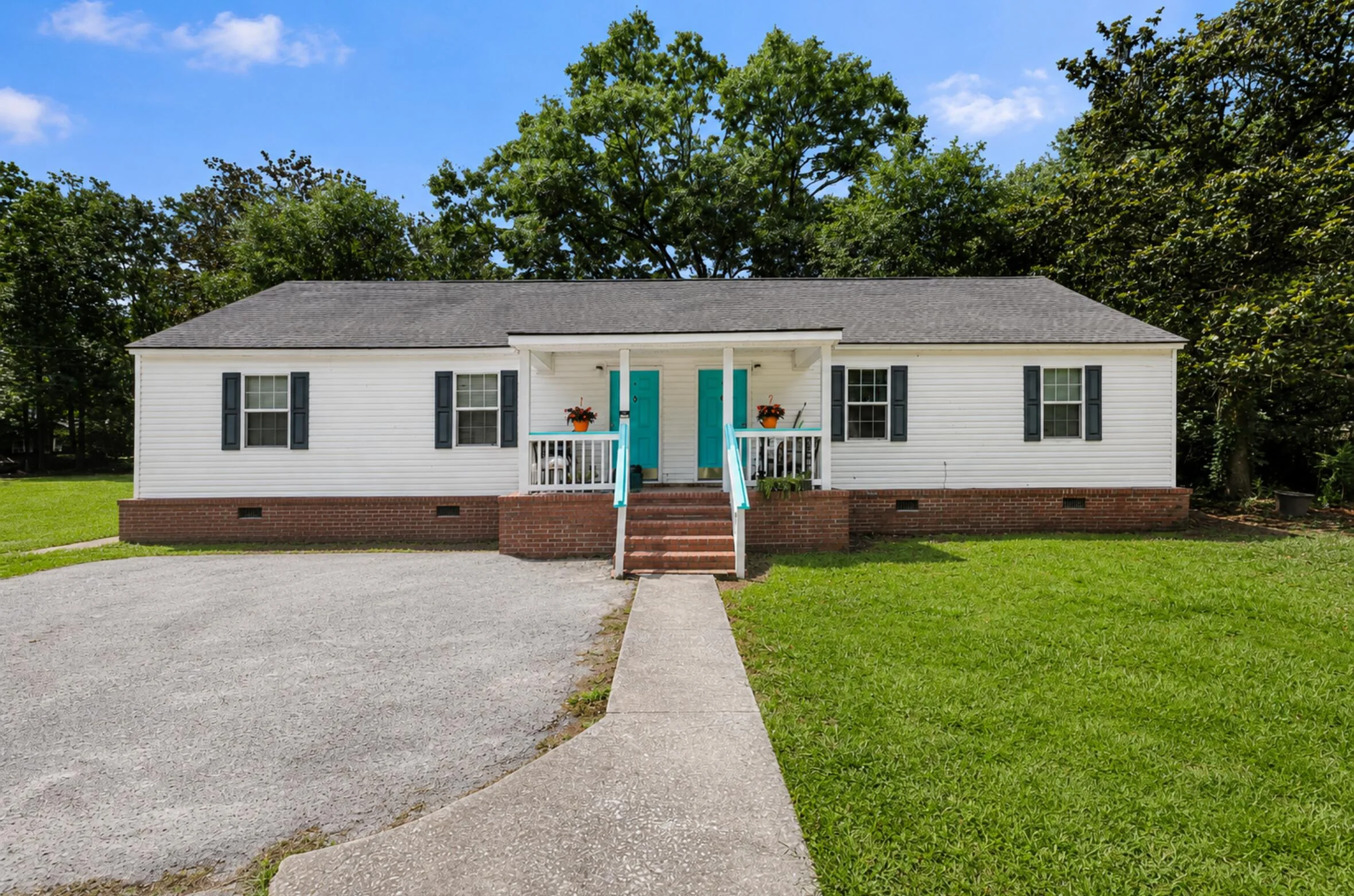 7625 E Oakridge Circle Unit A & B