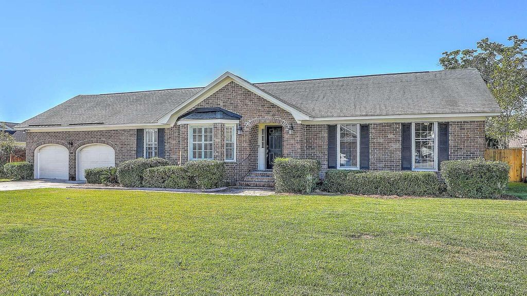 Photo of 2907 Honeywell Court, Charleston, SC 29414 (MLS # 26007891)