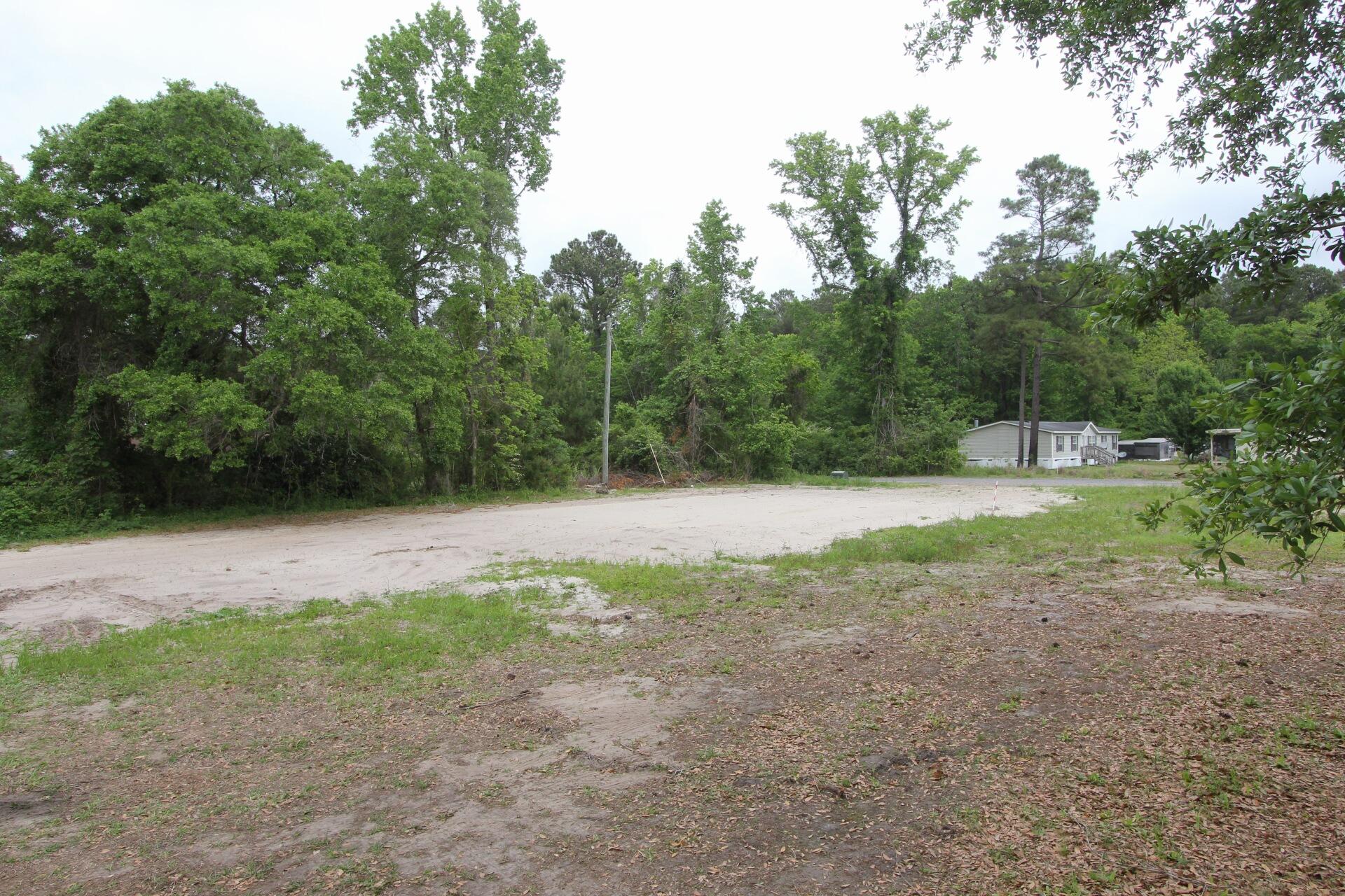 6324 N Hwy 17