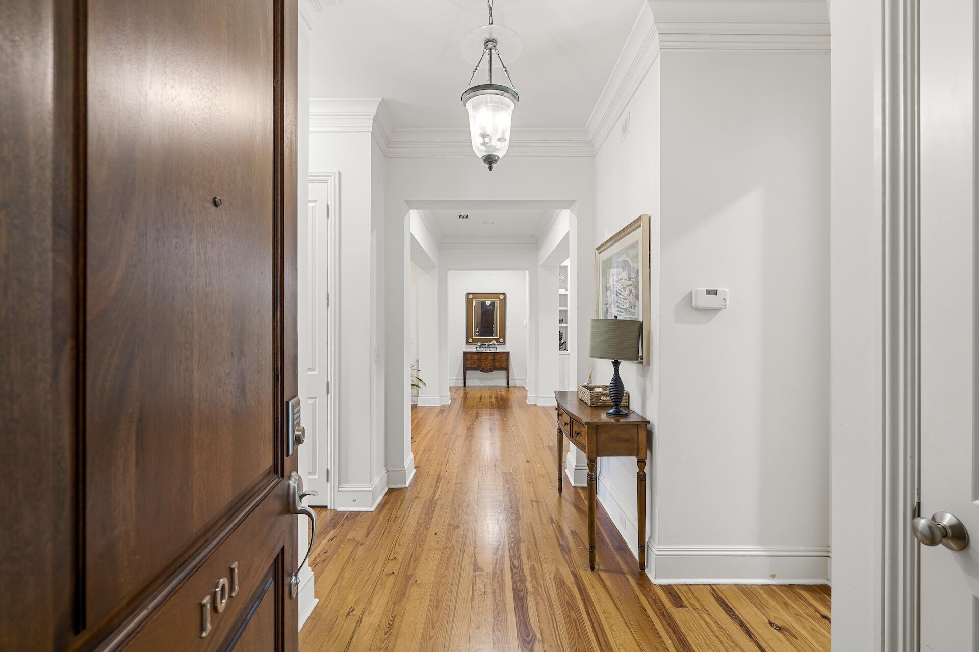 250 Island Park Drive 101