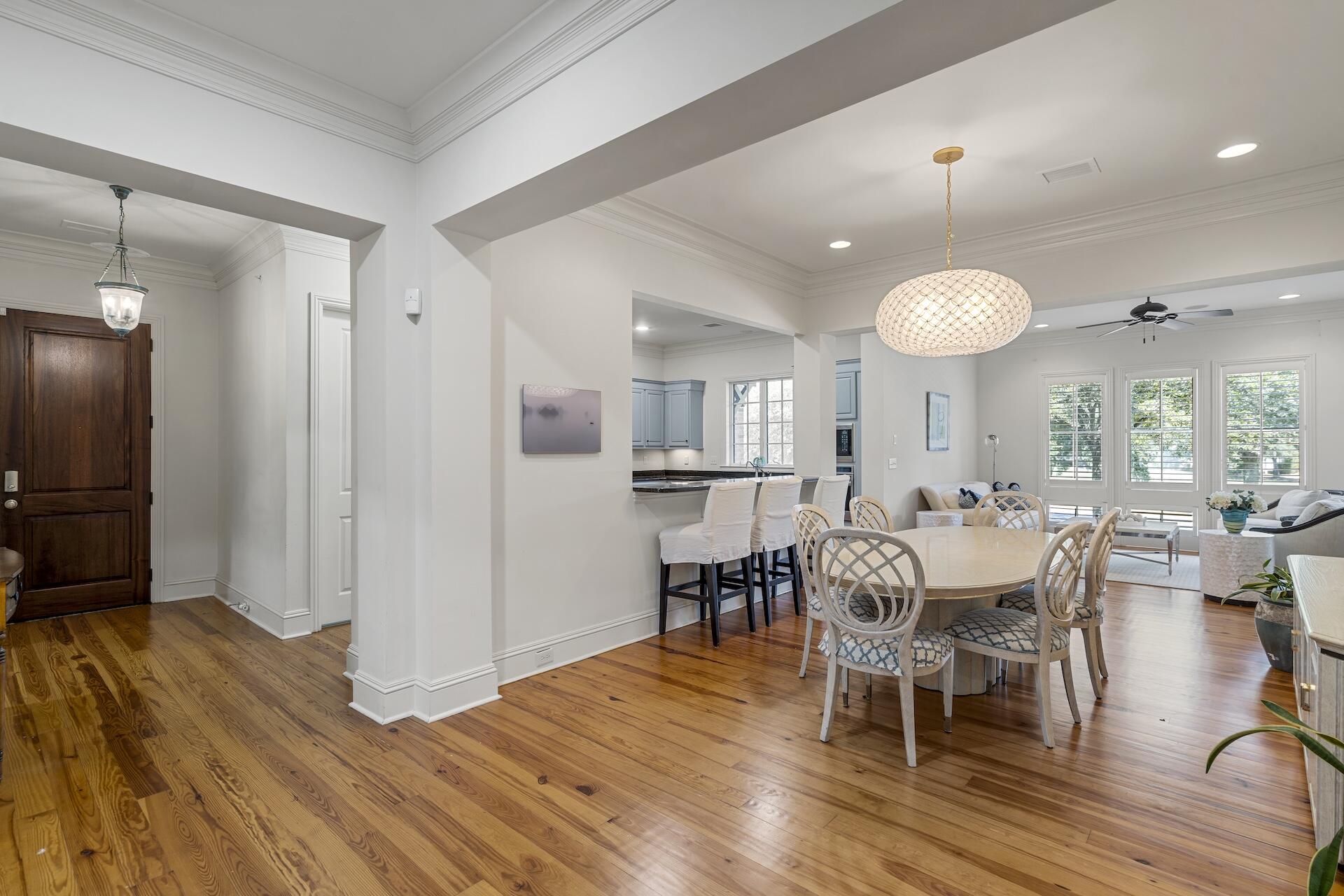 250 Island Park Drive 101