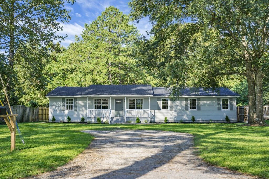 Photo of 106 Harriet Tubman Lane, Moncks Corner, SC 29461 (MLS # 26004588)