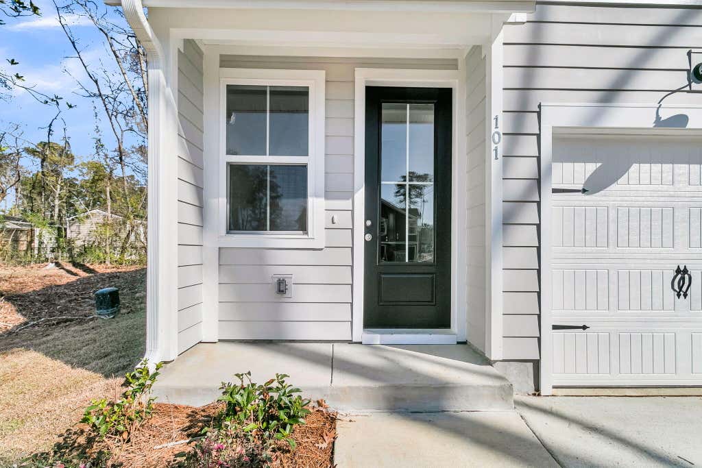 Photo of 147 Berry Shoals Drive, Summerville, SC 29485 (MLS # 26020941)