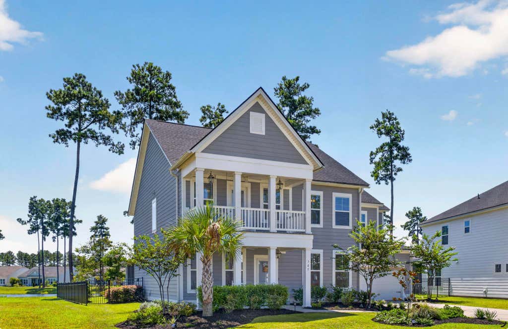 Photo of 705 Newbury Street, Summerville, SC 29486 (MLS # 26023818)