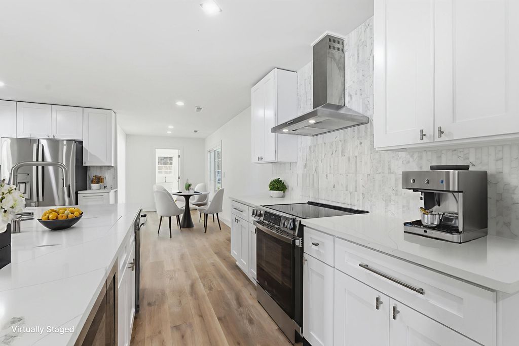 Photo of 1260 Robin Road Road, Mount Pleasant, SC 29464 (MLS # 25032826)