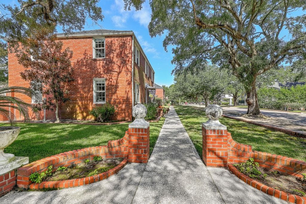 Photo of 17 8th Avenue #A, Charleston, SC 29403 (MLS # 25026904)