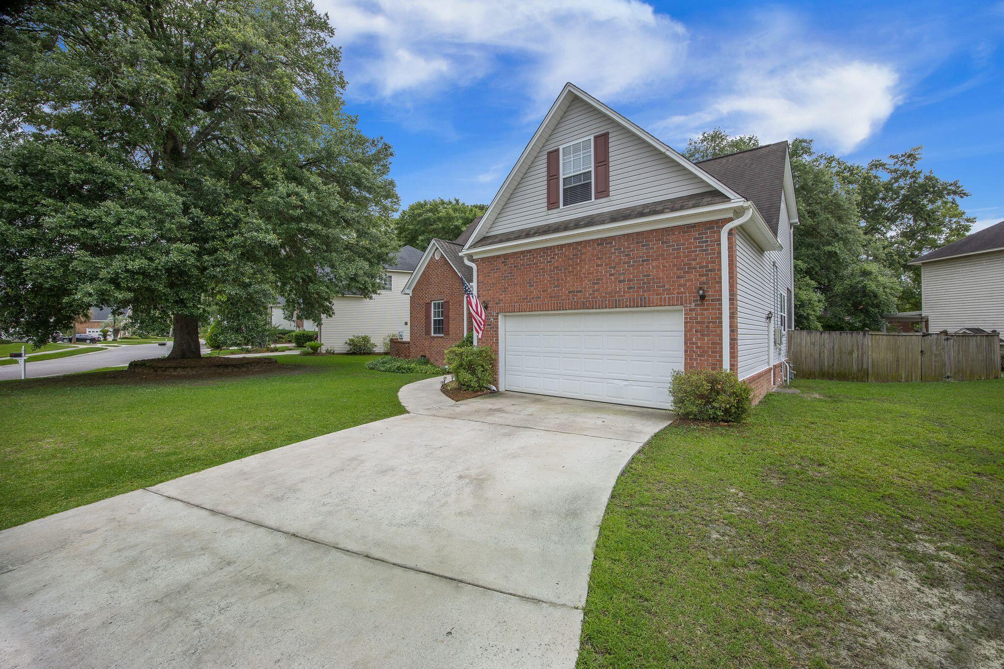 116 Holbrook Lane
