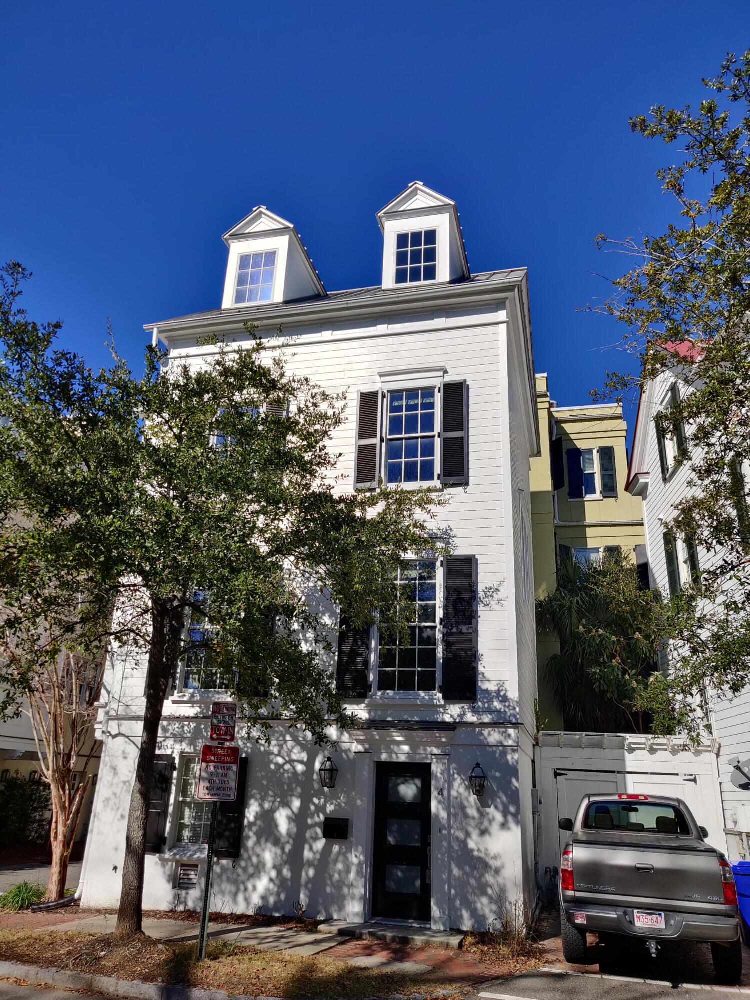 4 Marion Street