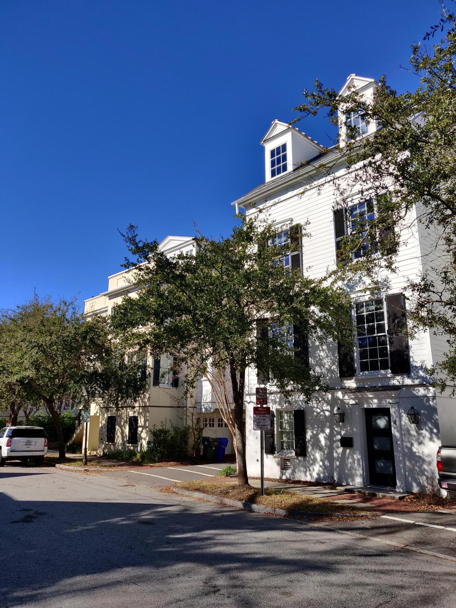 4 Marion Street