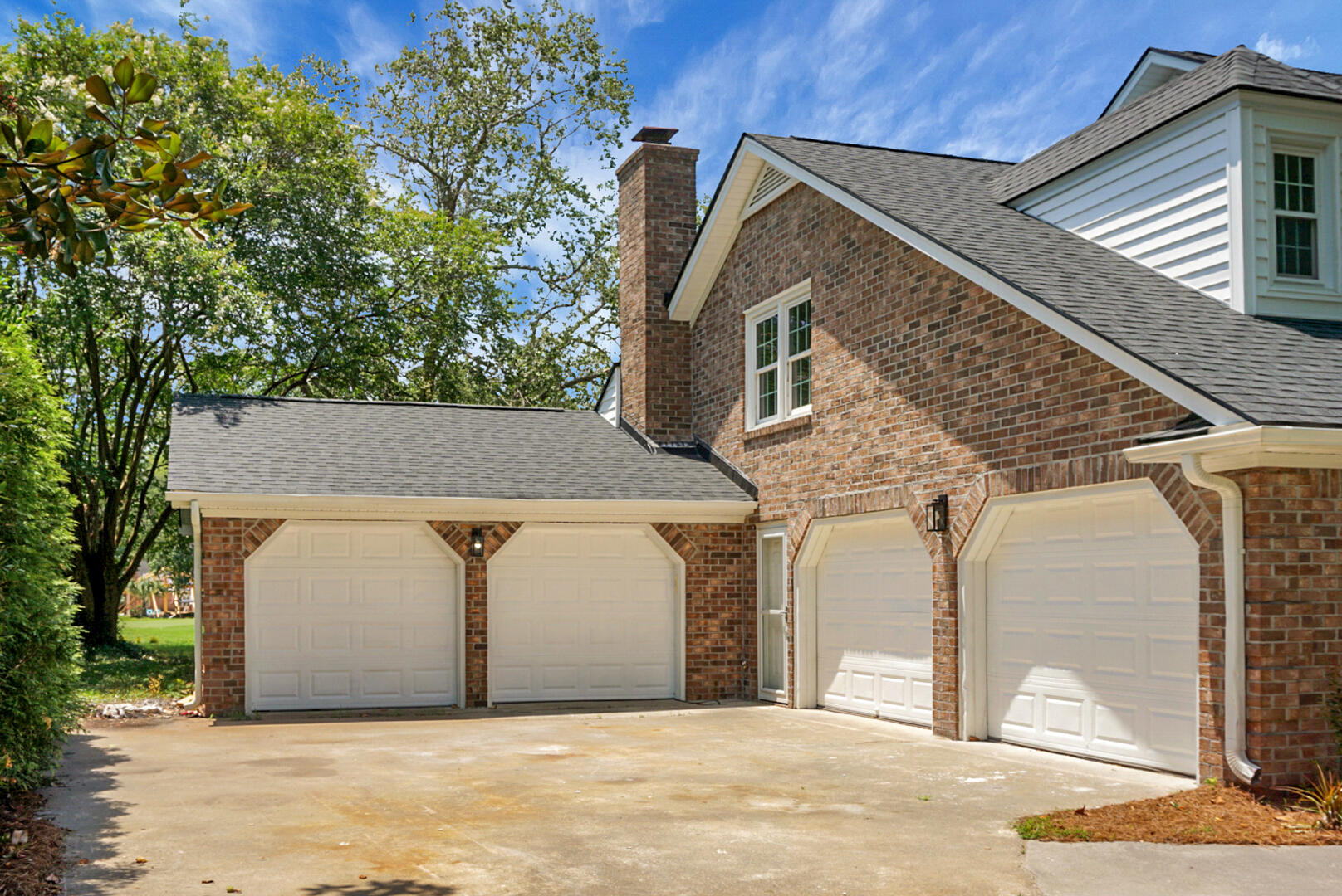1154 Plantation Lane