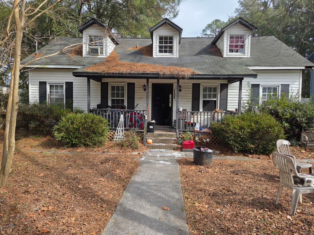 Photo of 1128 Hillman Street, Charleston, SC 29412 (MLS # 26007435)