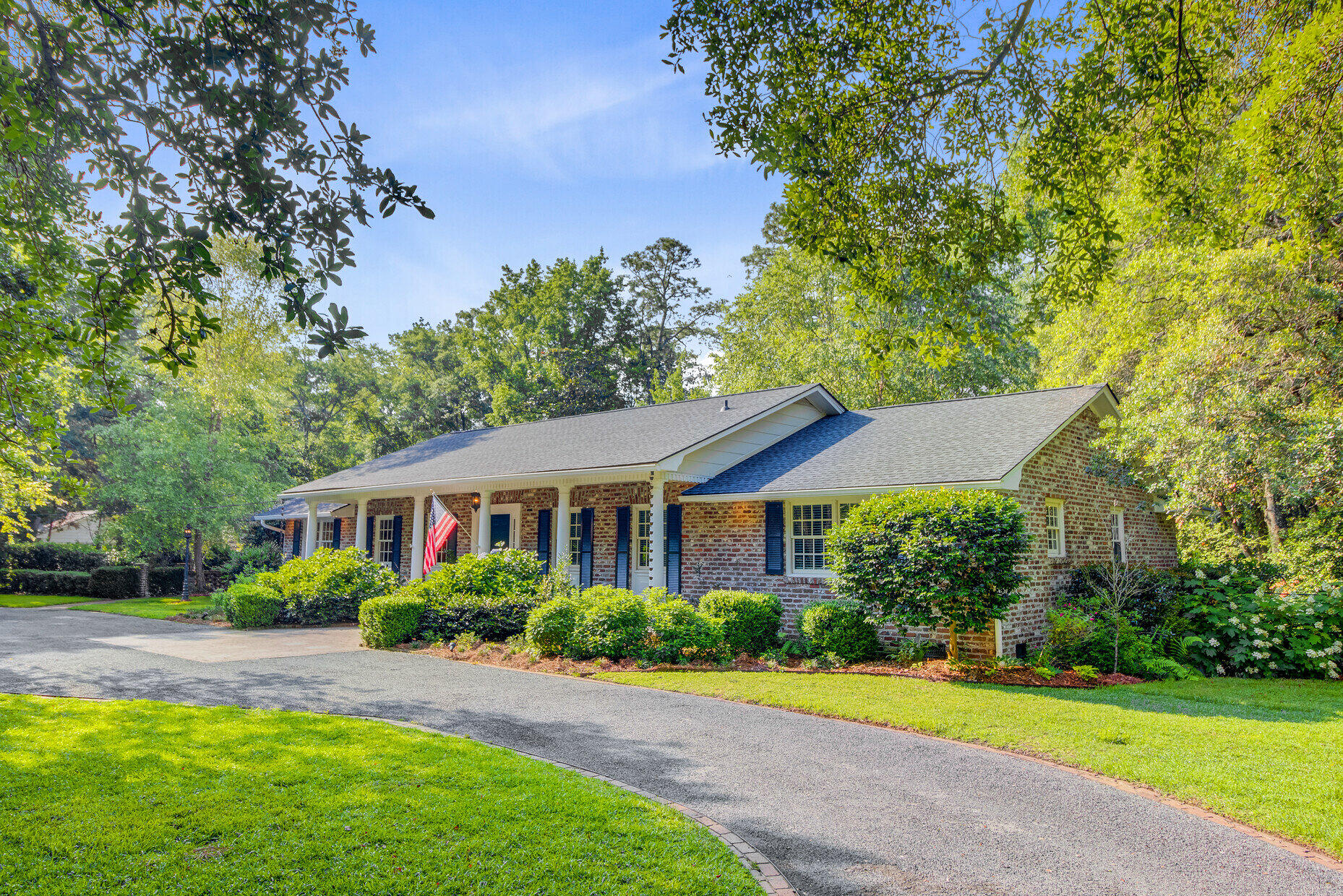 108 E Walker Drive