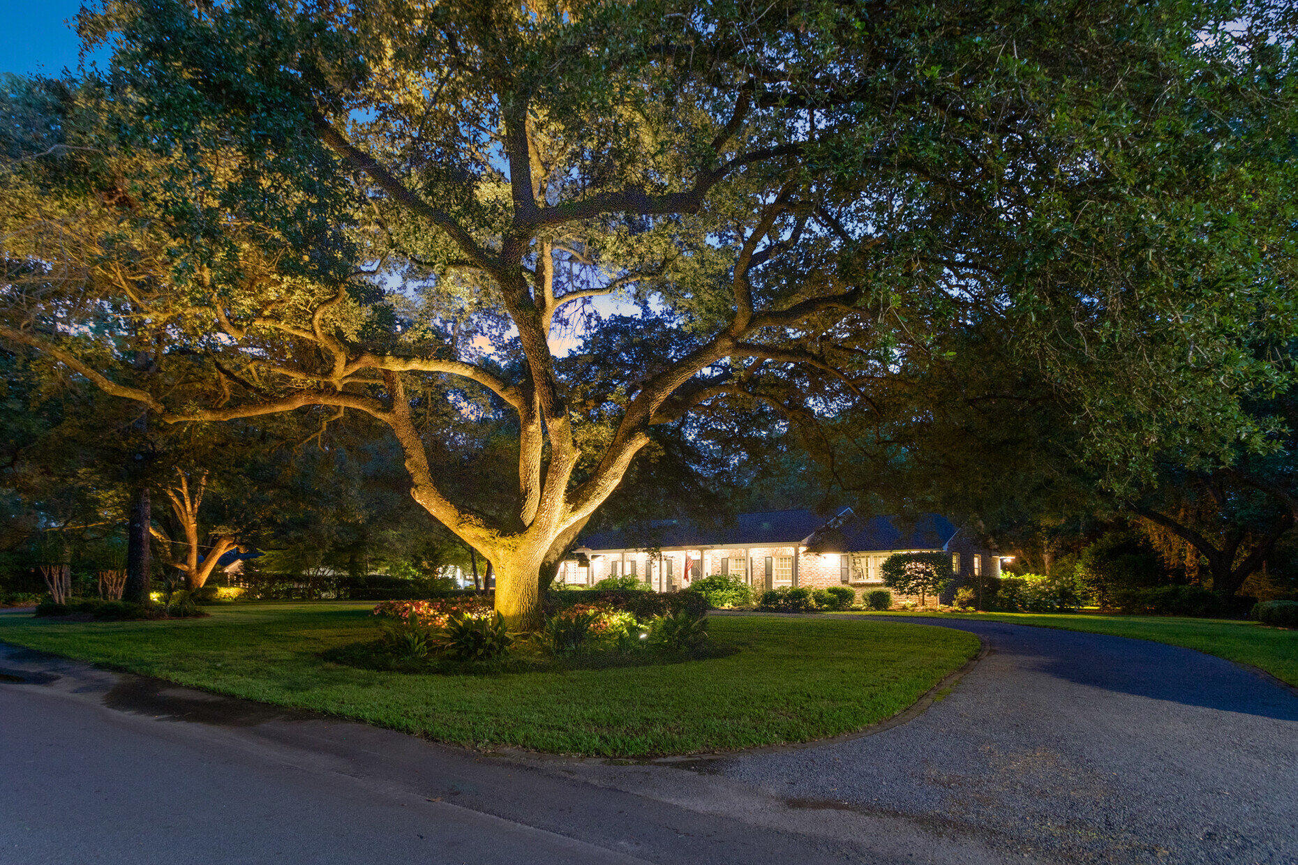 108 E Walker Drive