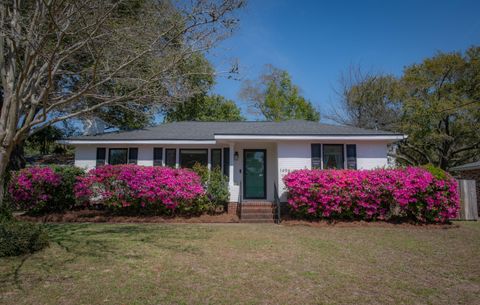 Photo of 1496 Hindman Avenue, Mount Pleasant, SC 29464 (MLS # 26008618)