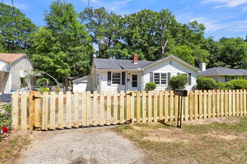 A home in North Charleston