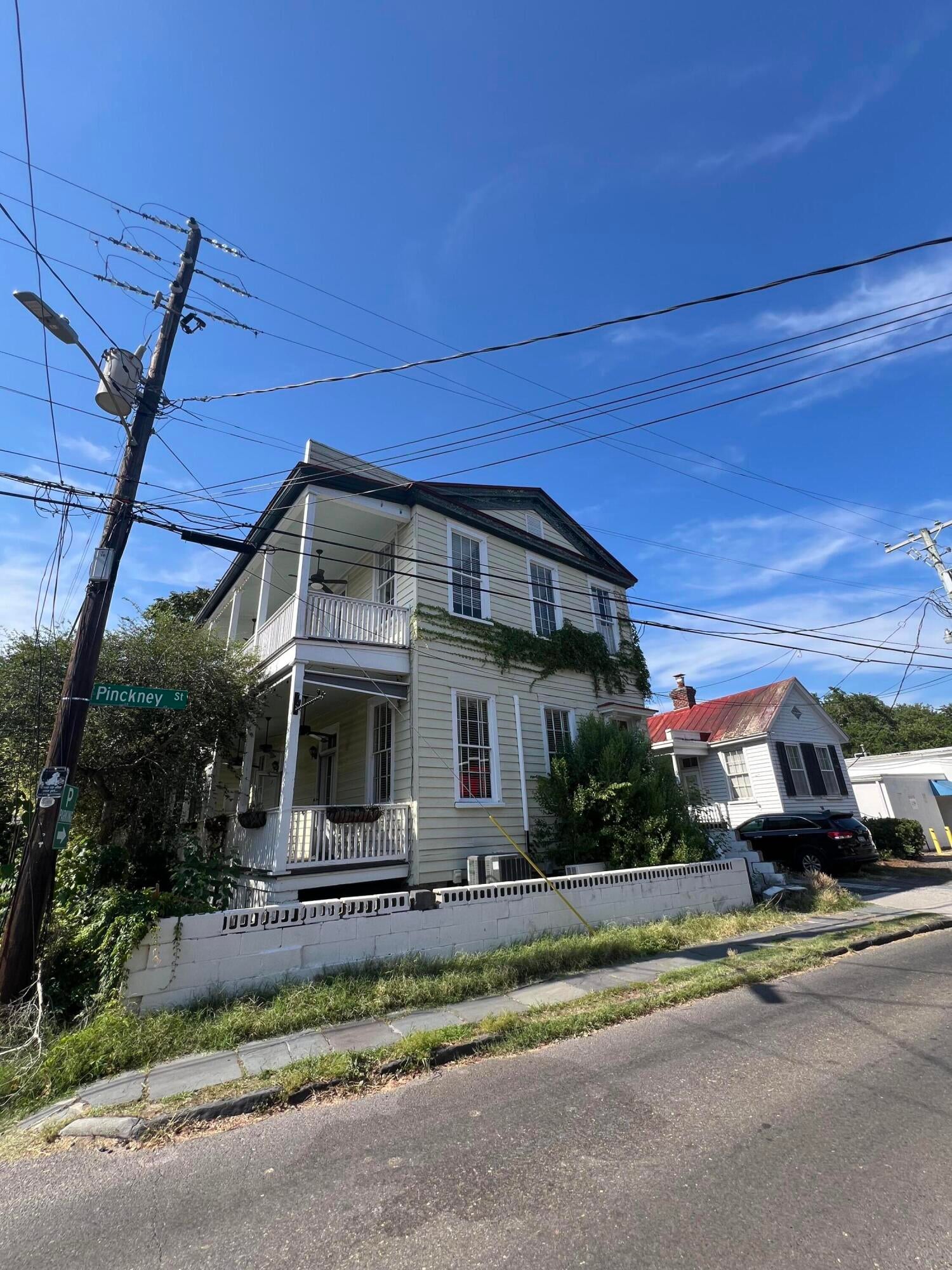 18 Pinckney Street