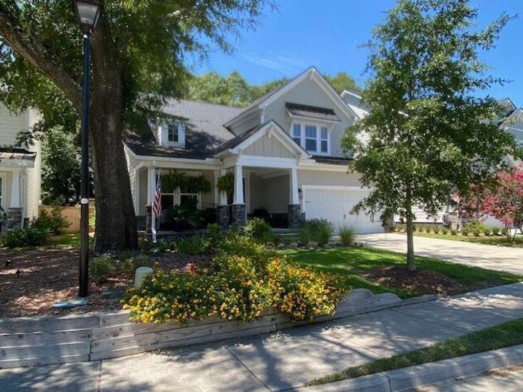 Photo of 1213 Gannett Road, Mount Pleasant, SC 29464 (MLS # 26004830)