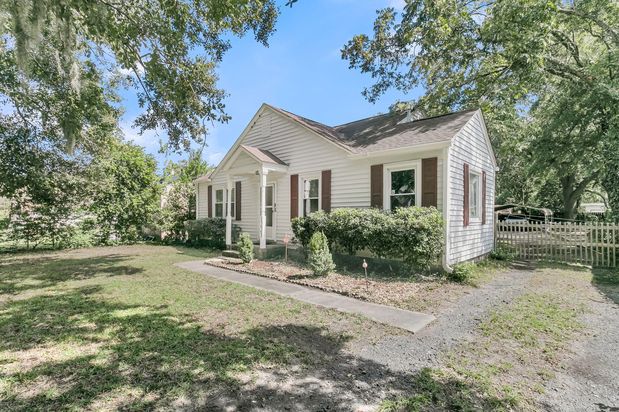 1223 Yeamans Hall Road