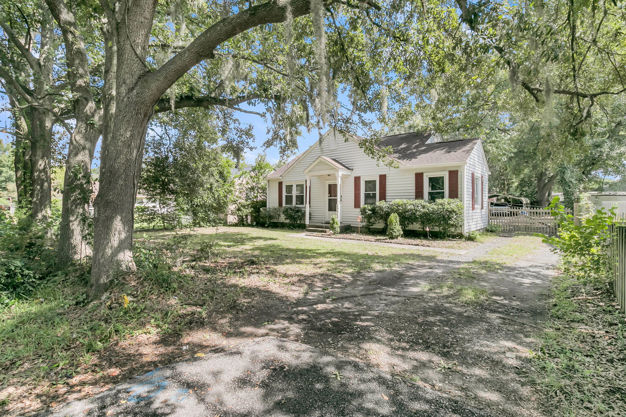 1223 Yeamans Hall Road