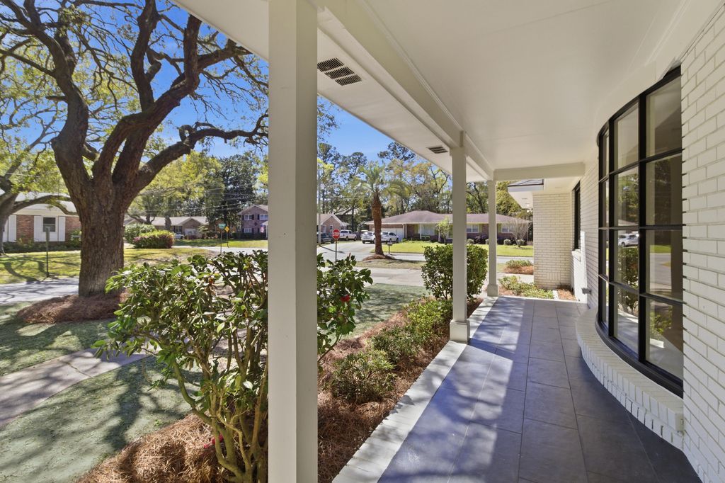 Photo of 1340 Coleridge Street, Charleston, SC 29407 (MLS # 26007900)