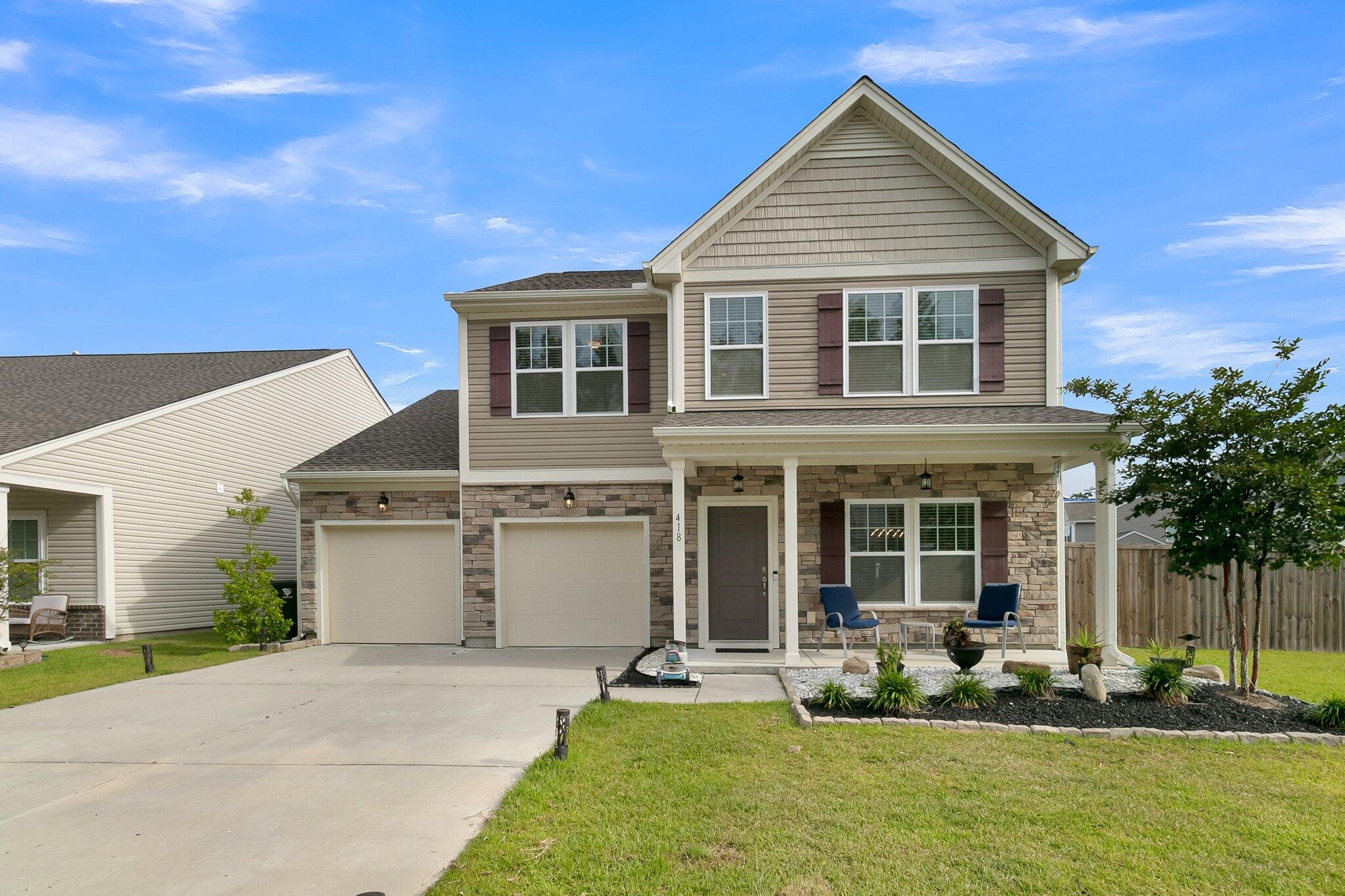 View Summerville, SC 29486 house