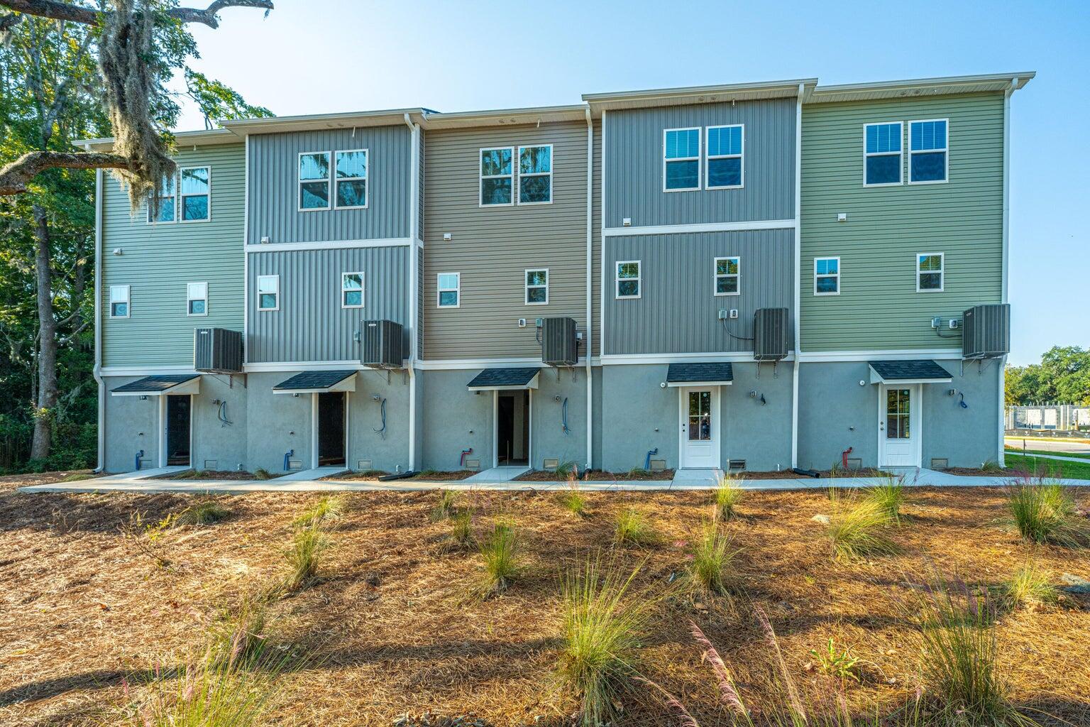 211 Cache Court