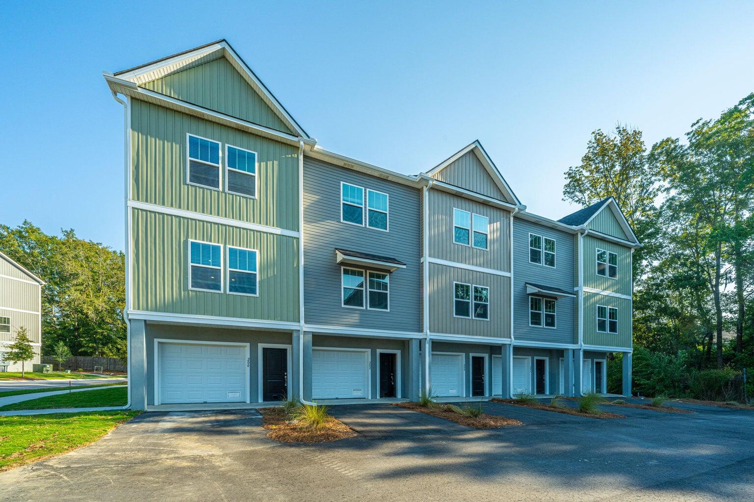 211 Cache Court