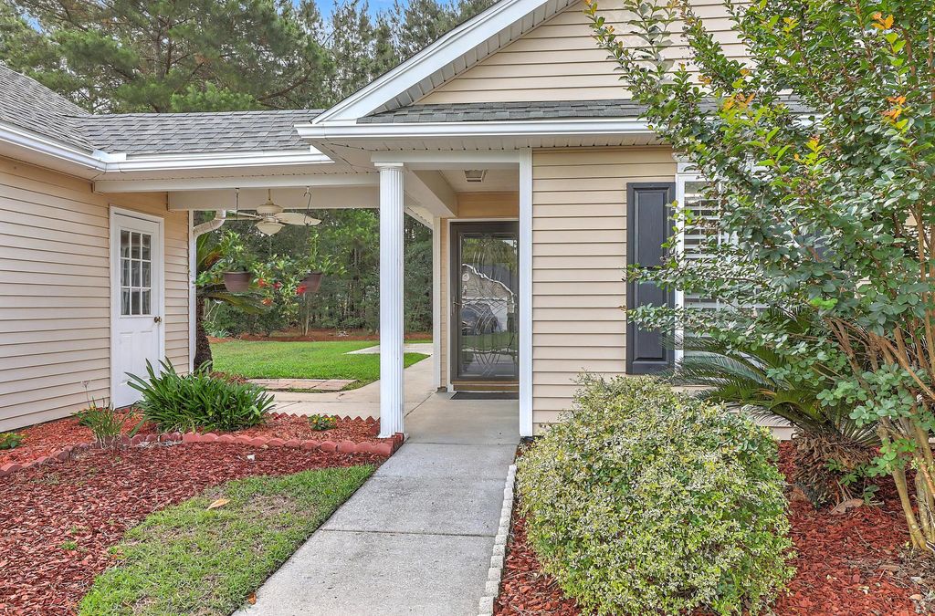 Photo of 130 Savannah River Drive, Summerville, SC 29485 (MLS # 26015483)