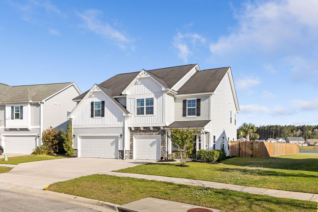 Photo of 114 Rouen Lane, Summerville, SC 29486 (MLS # 26010077)