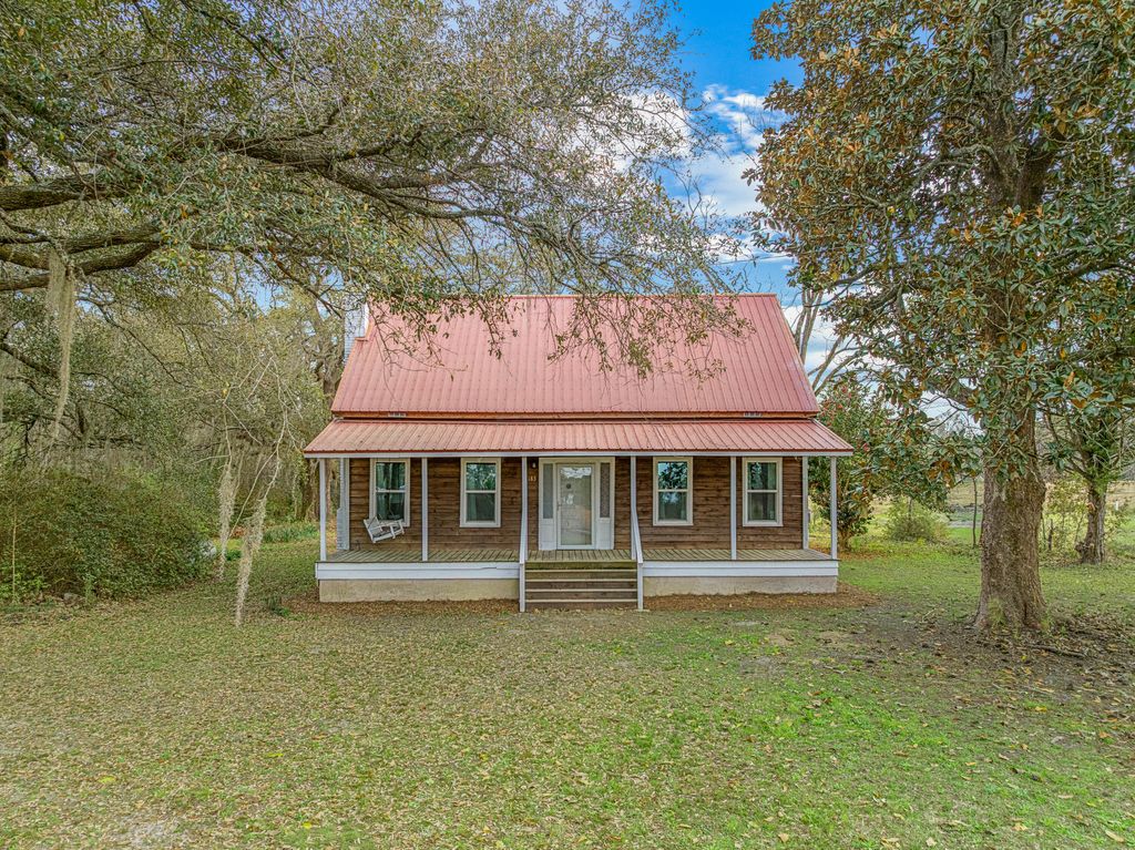 Photo of 2185 Peniel Road, Walterboro, SC 29488 (MLS # 26007196)