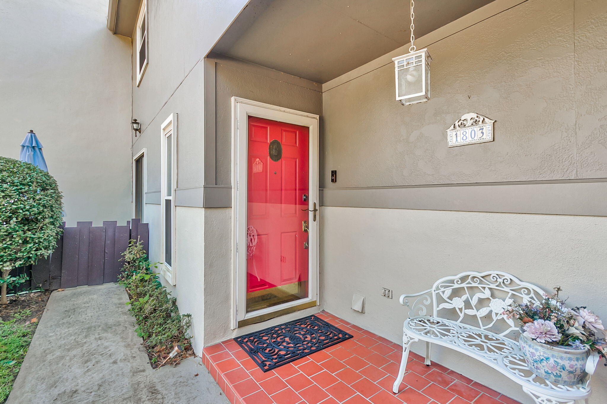 1803 Ventura Place