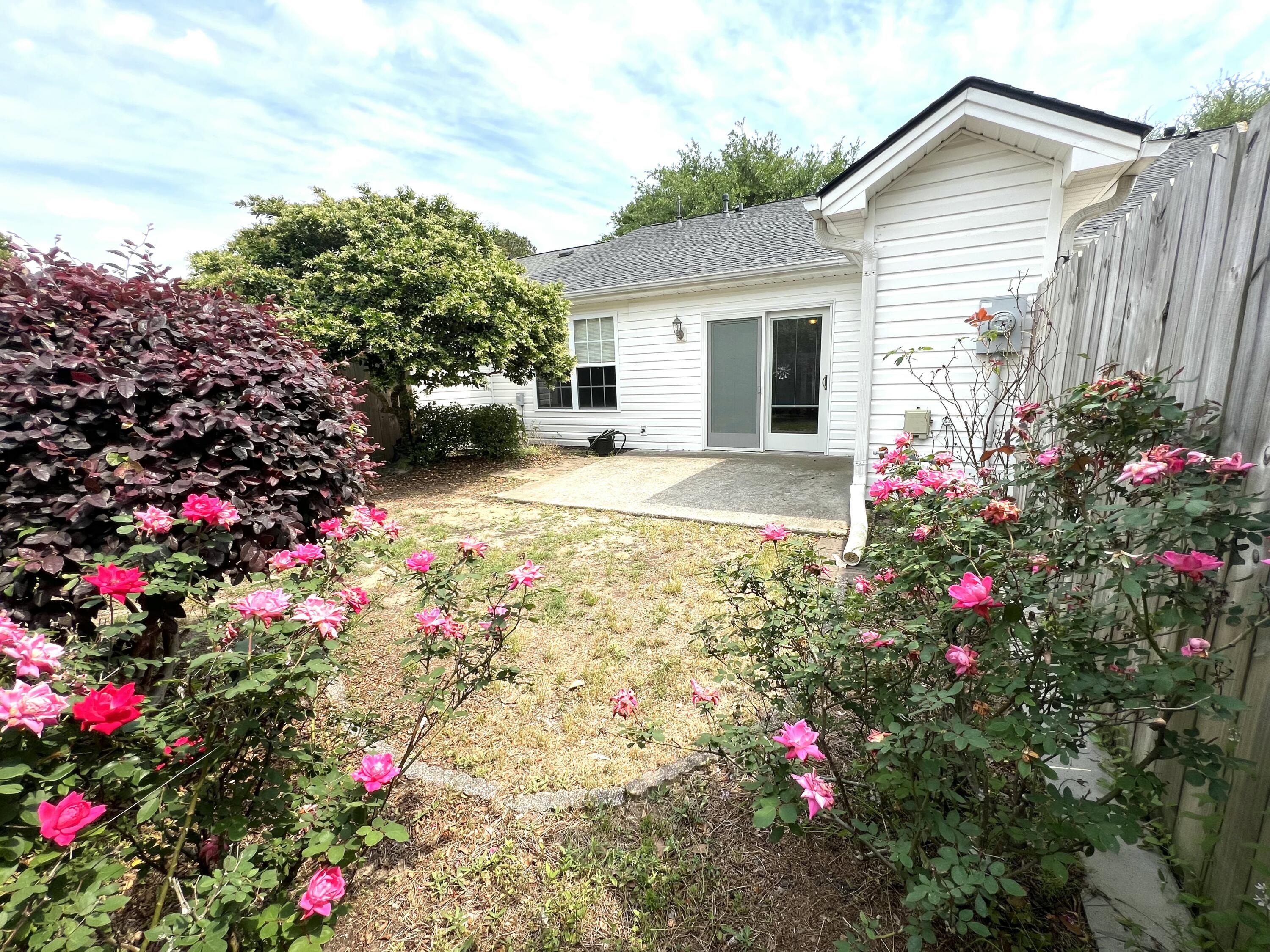 1220 Apex Lane