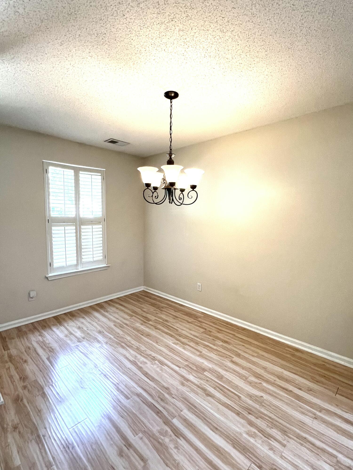 1220 Apex Lane