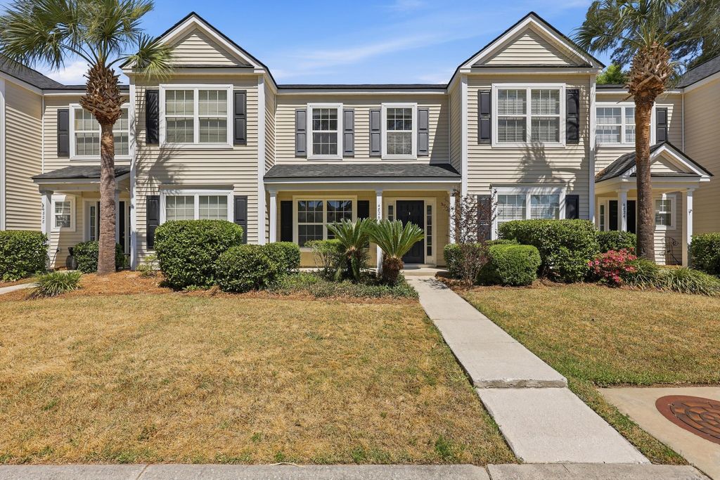 Photo of 4826 Willow Brook Lane, Summerville, SC 29485 (MLS # 26011818)