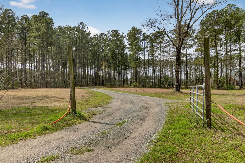 Photo of 2417 Old Hwy 52, Moncks Corner, SC 29461 (MLS # 26006863)