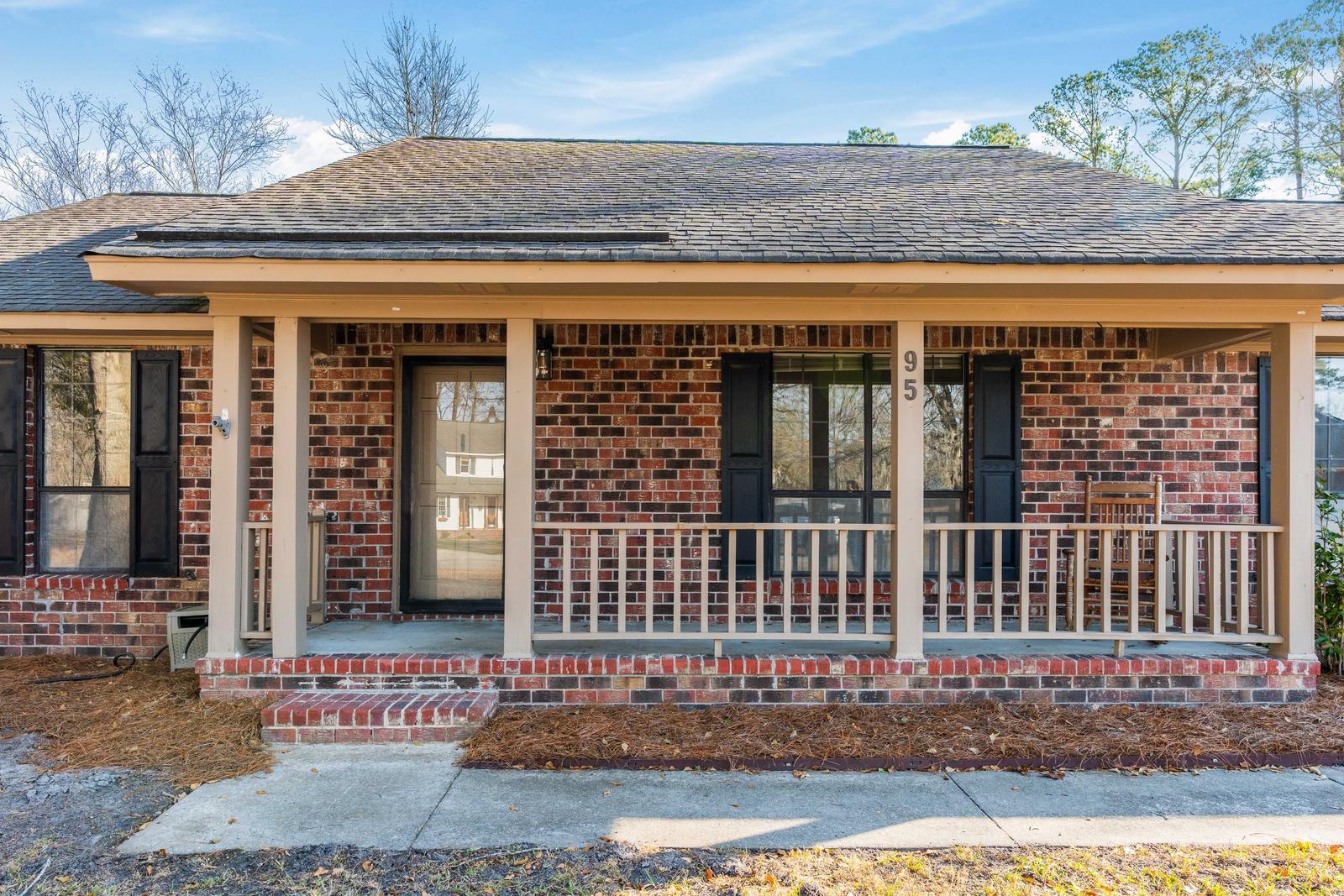 95 Nightingale Manor