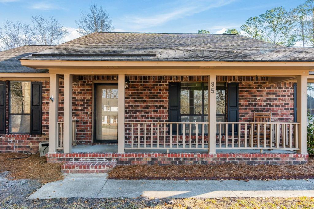 Photo of 95 Nightingale Manor Mnr, North Charleston, SC 29418 (MLS # 26004023)