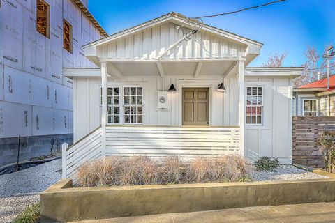 Photo of 9 F Street, Charleston, SC 29403 (MLS # 26003990)