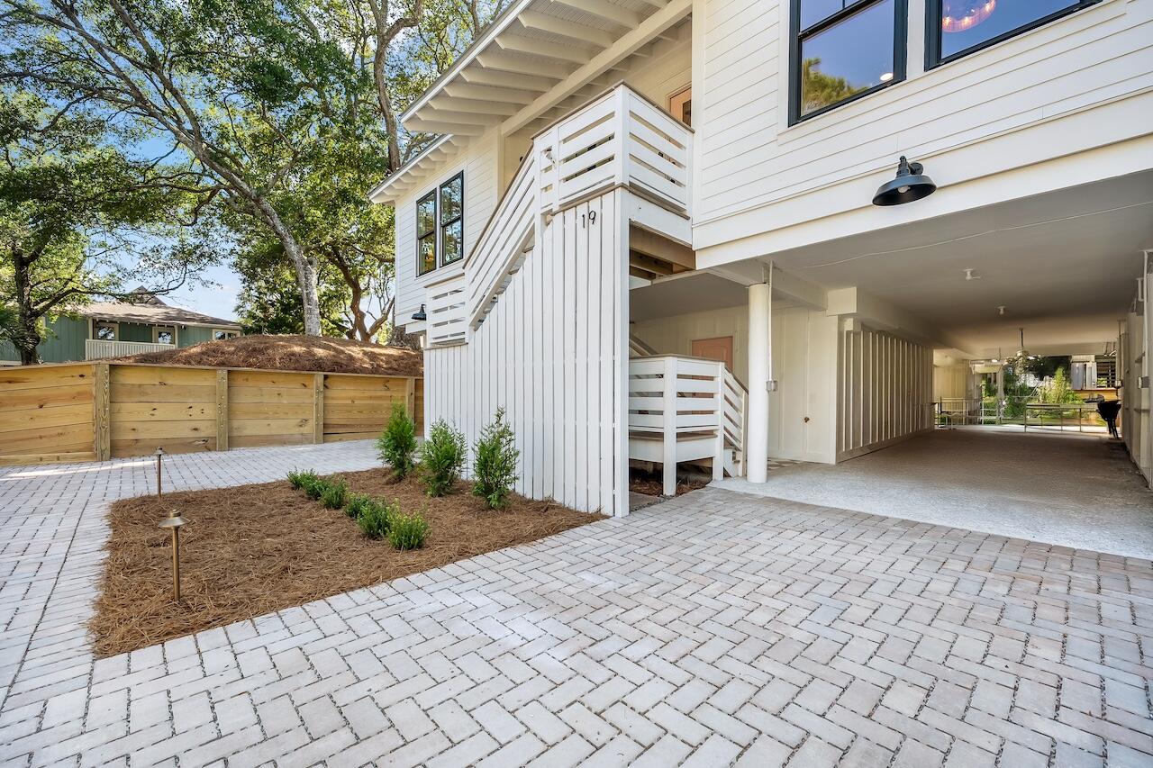 19 Sandcrab Court