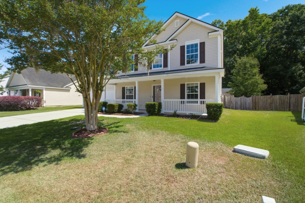 Photo of 214 Eagle Ridge Road, Summerville, SC 29485 (MLS # 26026221)