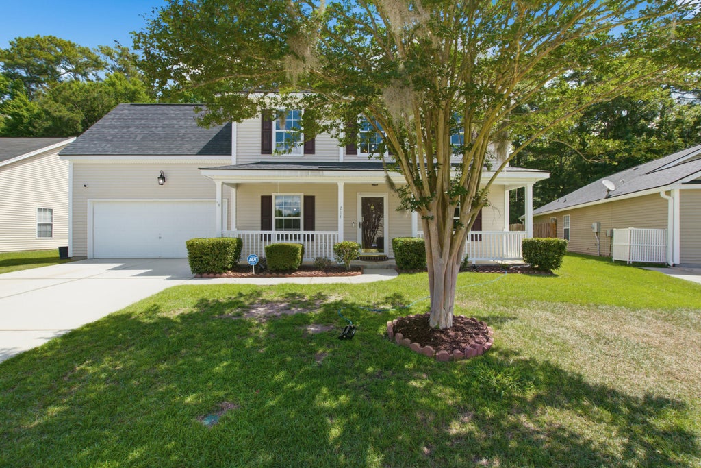 Photo of 214 Eagle Ridge Road, Summerville, SC 29485 (MLS # 26026221)