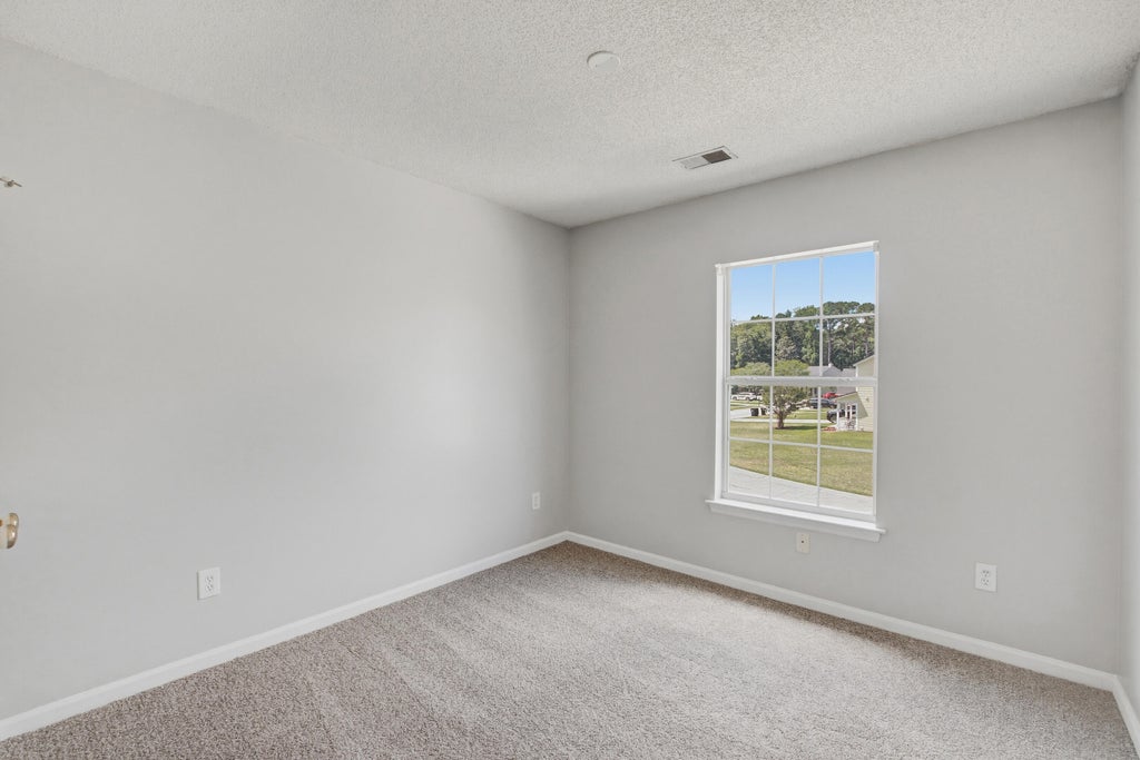 Photo of 214 Eagle Ridge Road, Summerville, SC 29485 (MLS # 26026221)