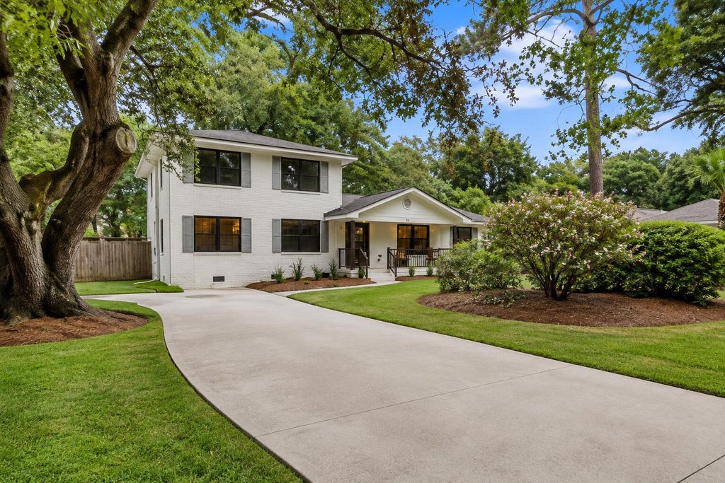 Photo of 1330 Manor Boulevard, Charleston, SC 29407 (MLS # 26025481)