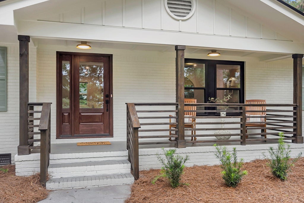 Photo of 1330 Manor Boulevard, Charleston, SC 29407 (MLS # 26025481)