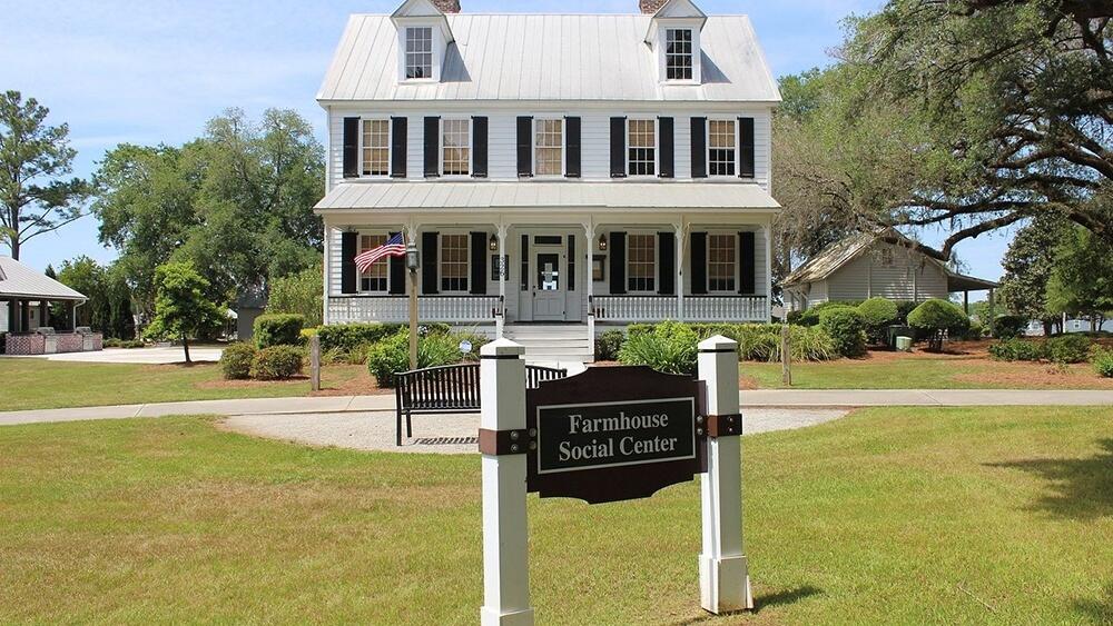 Photo of 160 Cherry Grove Drive, Summerville, SC 29483 (MLS # 26022176)
