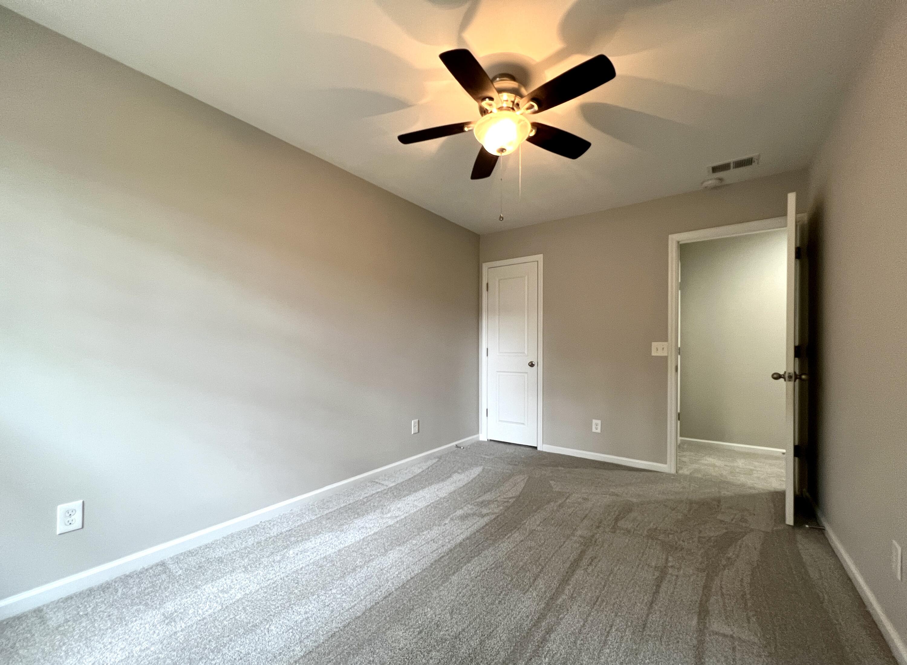 Photo 9 of 16 of 407 Hemingway Circle townhome