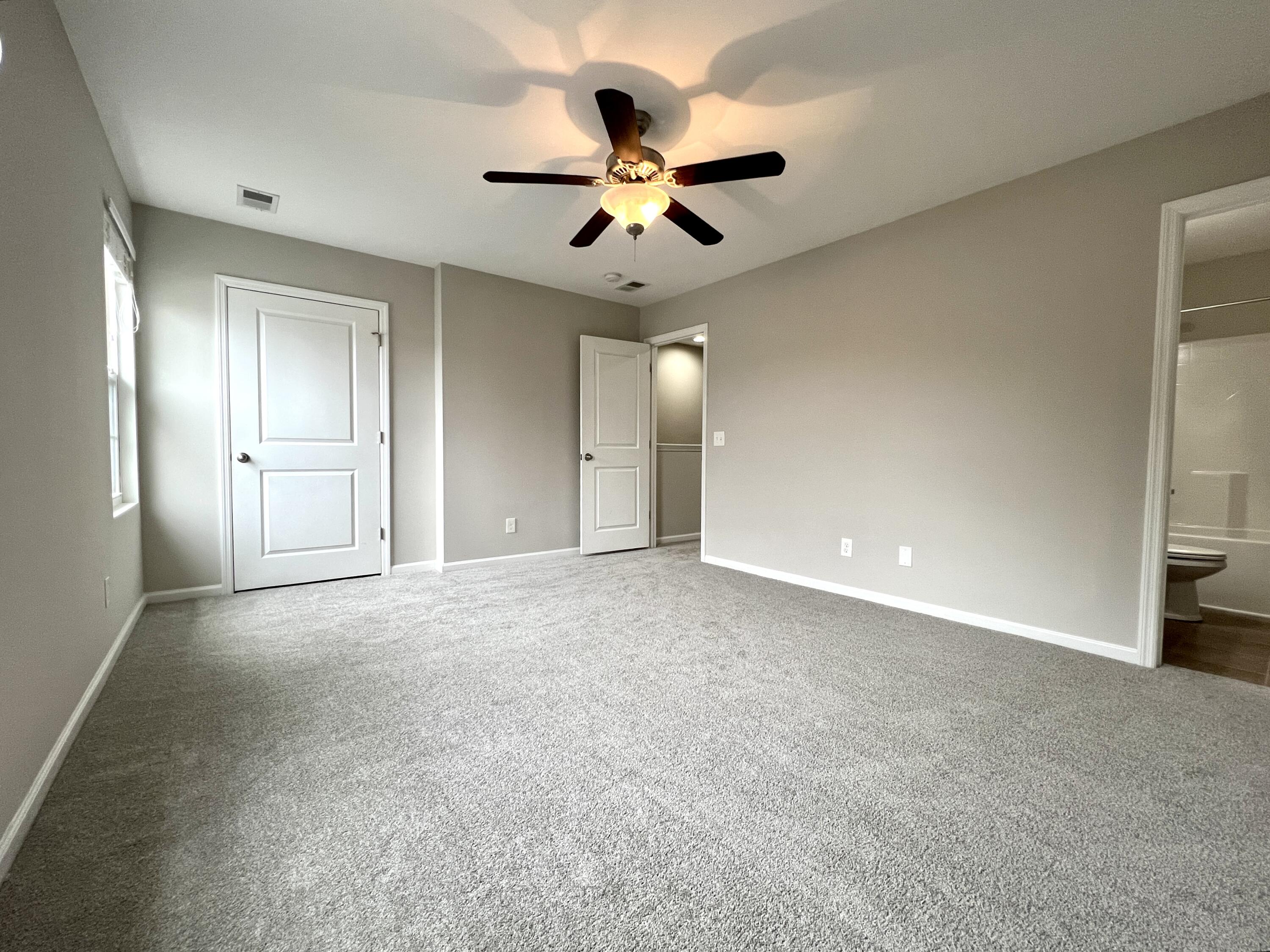 Photo 6 of 16 of 407 Hemingway Circle townhome