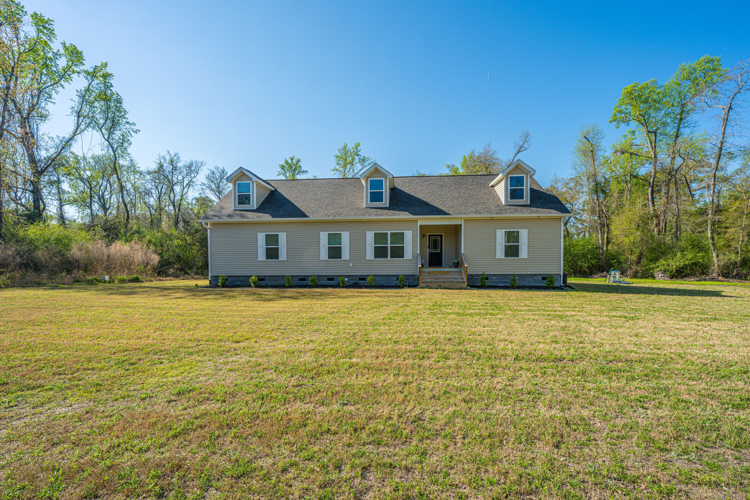 380 Rhode Drive