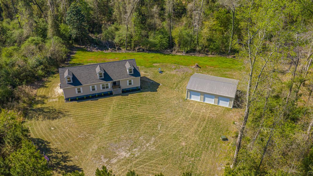 Photo of 380 Rhode Drive, Cottageville, SC 29435 (MLS # 26010761)